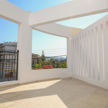 Spacious 2 Bedroom Appartment Near Mall -Internet 1Gbps Paphos Eksteriør bilde