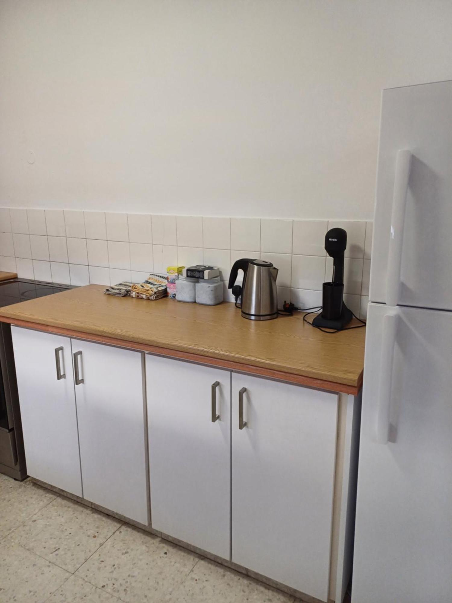 Spacious 2 Bedroom Appartment Near Mall -Internet 1Gbps Paphos Eksteriør bilde